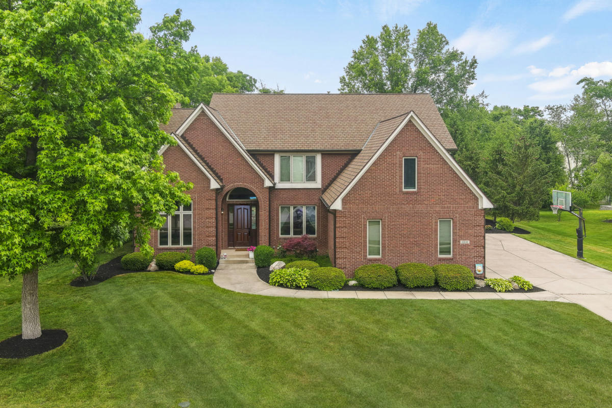 10042 HICKORY RIDGE DR, ZIONSVILLE, IN 46077, photo 1 of 66