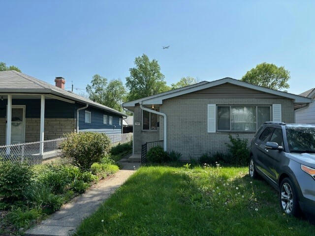 741 N SOMERSET AVE, INDIANAPOLIS, IN 46222, photo 1 of 9
