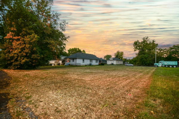 2114 LOCUST ST, ANDERSON, IN 46016, photo 4 of 5