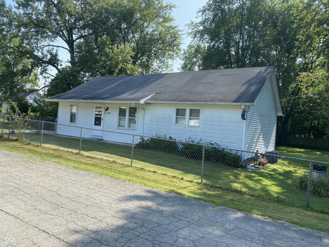 106 S EAST ST, SPRINGPORT, IN 47386, photo 1 of 27