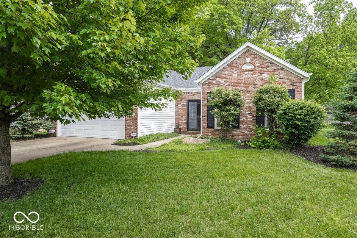3414 AYLESFORD LN, INDIANAPOLIS, IN 46228, photo 1 of 25