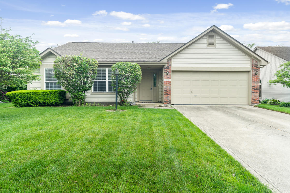 12421 CLEARVIEW LN, INDIANAPOLIS, IN 46236, photo 1 of 28