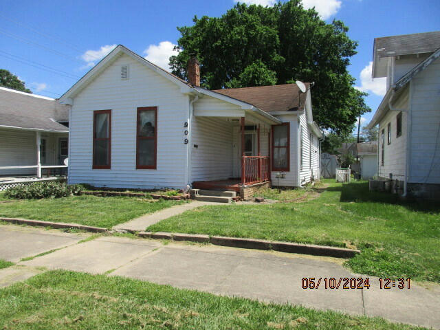 909 SYCAMORE ST, COLUMBUS, IN 47201, photo 1 of 14