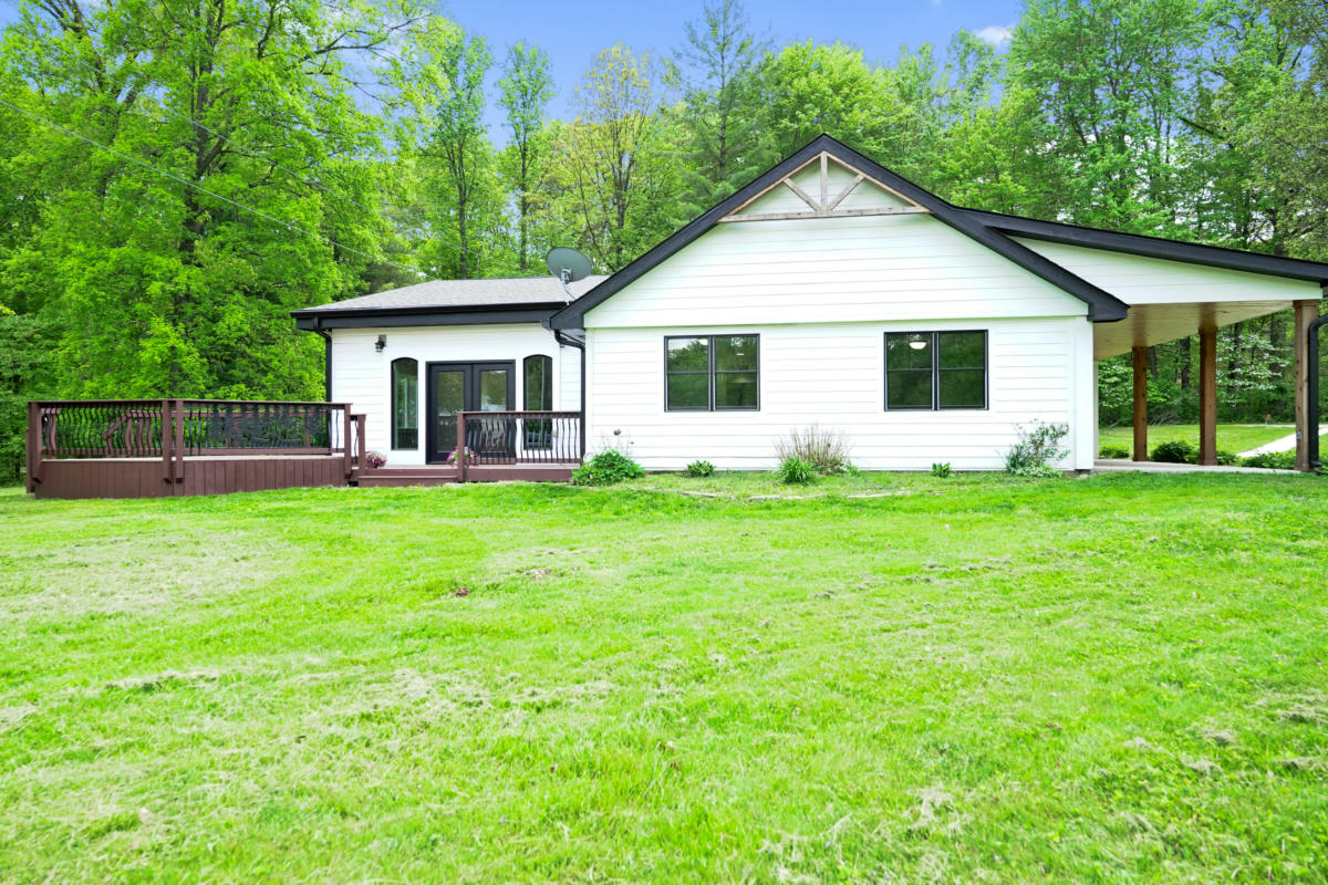 5019 N TEMPLIN RD, MARTINSVILLE, IN 46151, photo 1 of 37