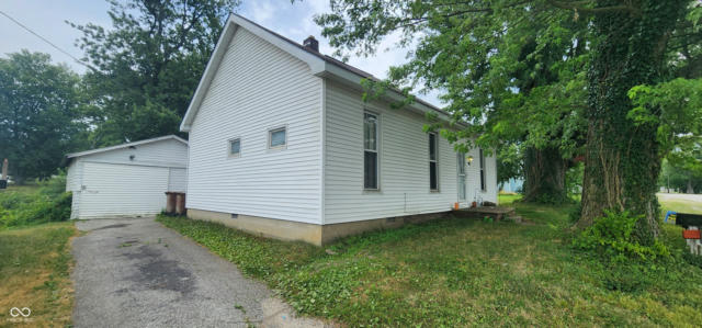 709 N STERLING AVE, VEEDERSBURG, IN 47987 - Image 1