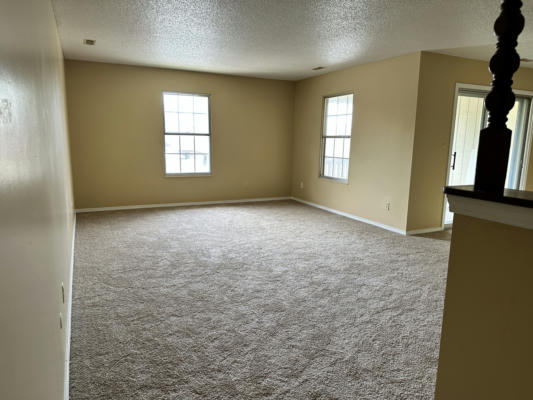 1632 WELLESLEY CT APT 5, INDIANAPOLIS, IN 46219, photo 3 of 17