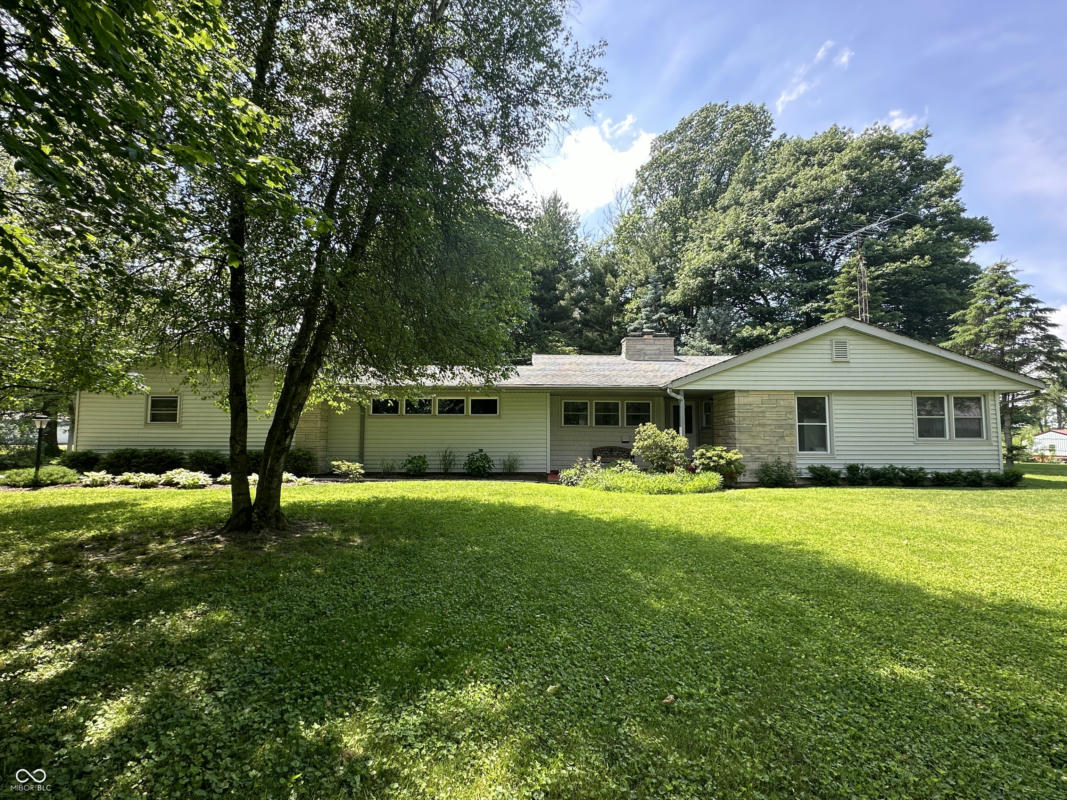 300 S INDIANA ST, ROACHDALE, IN 46172, photo 1 of 106