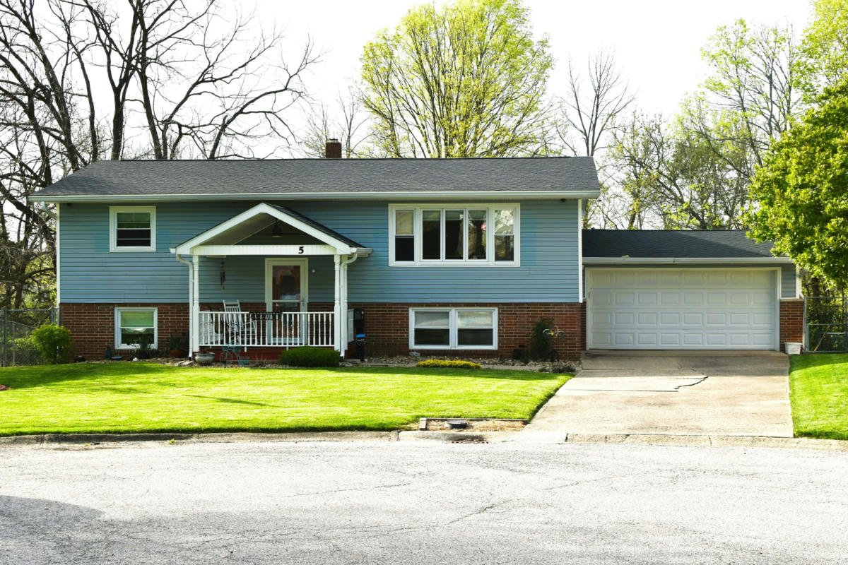 5 PARADISE LN, GREENCASTLE, IN 46135, photo 1 of 37