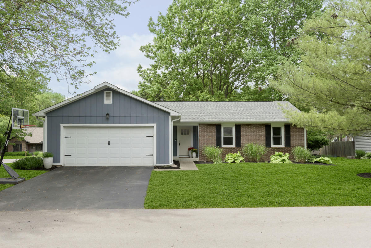 8152 MENLO COURT EAST DR, INDIANAPOLIS, IN 46240, photo 1 of 46