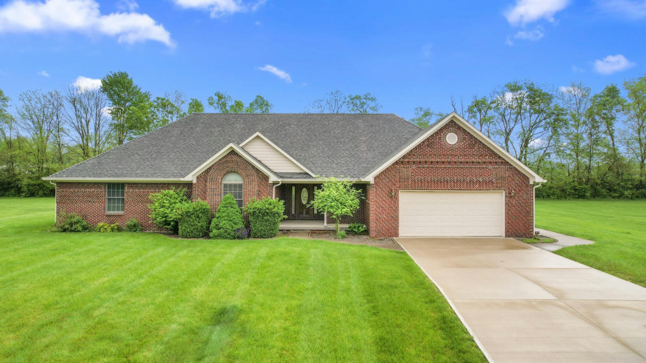 12907 N CUMMINS CT, MOORESVILLE, IN 46158, photo 1 of 23
