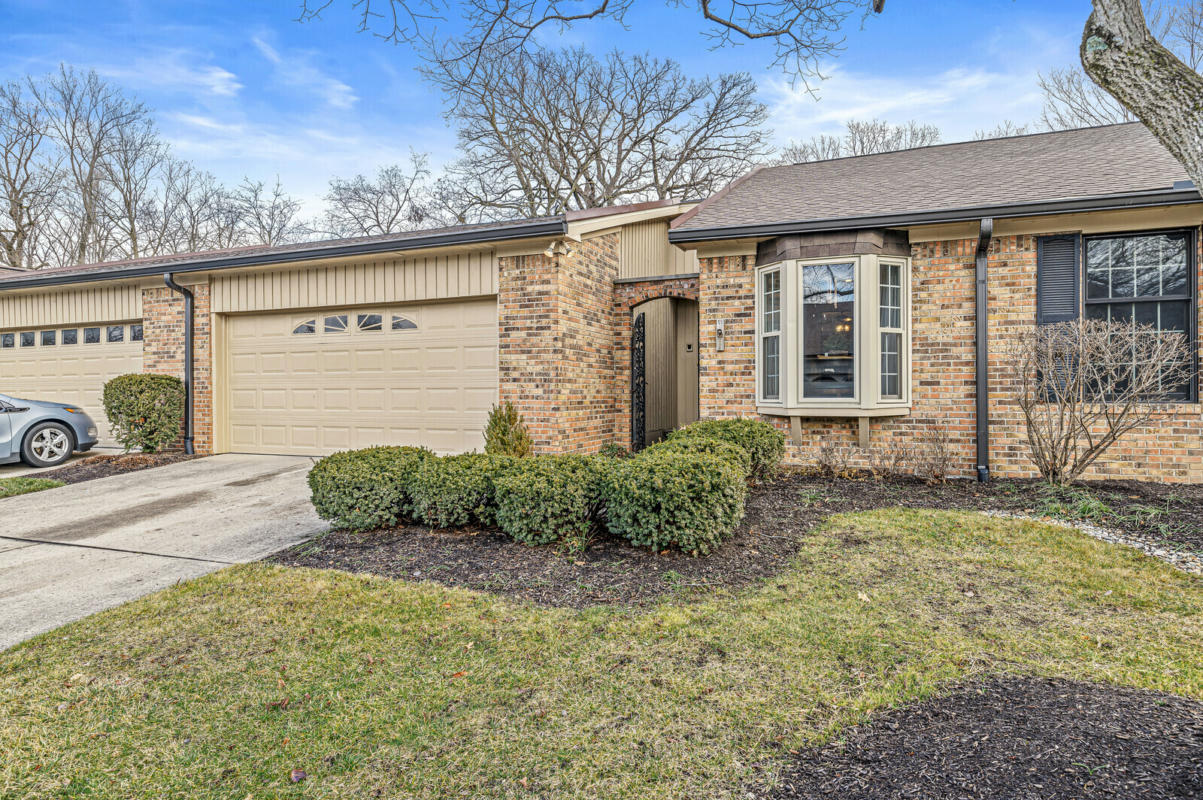 8437 QUAIL HOLLOW RD # 2, INDIANAPOLIS, IN 46260, photo 1 of 40